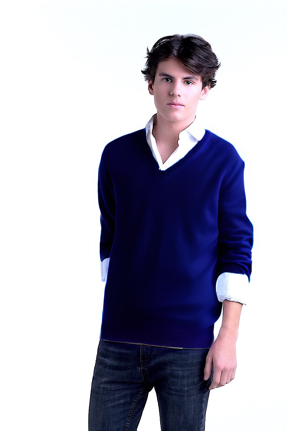 MEN’S 100% CASHMERE SOLID V-NECK. 21003/10ML