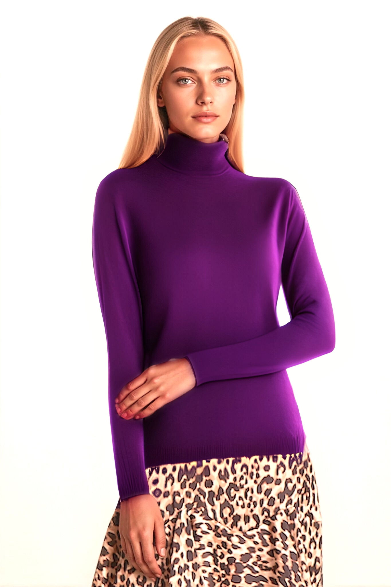 WOMEN'S 80% CASHMERE 20% SILK SOLID LIGHTWEIGHT TURTLENECK. 77200/30ML