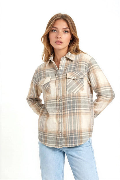 CAMICIA A QUADRI DA DONNA IN CASHMERE GRIGIO-BEIGE TESSUTA A MANO