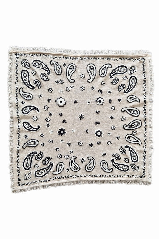 BANDANA CARRÉ BRODÉ PAISLEY FUCHSIA 4272 FUCHSIA