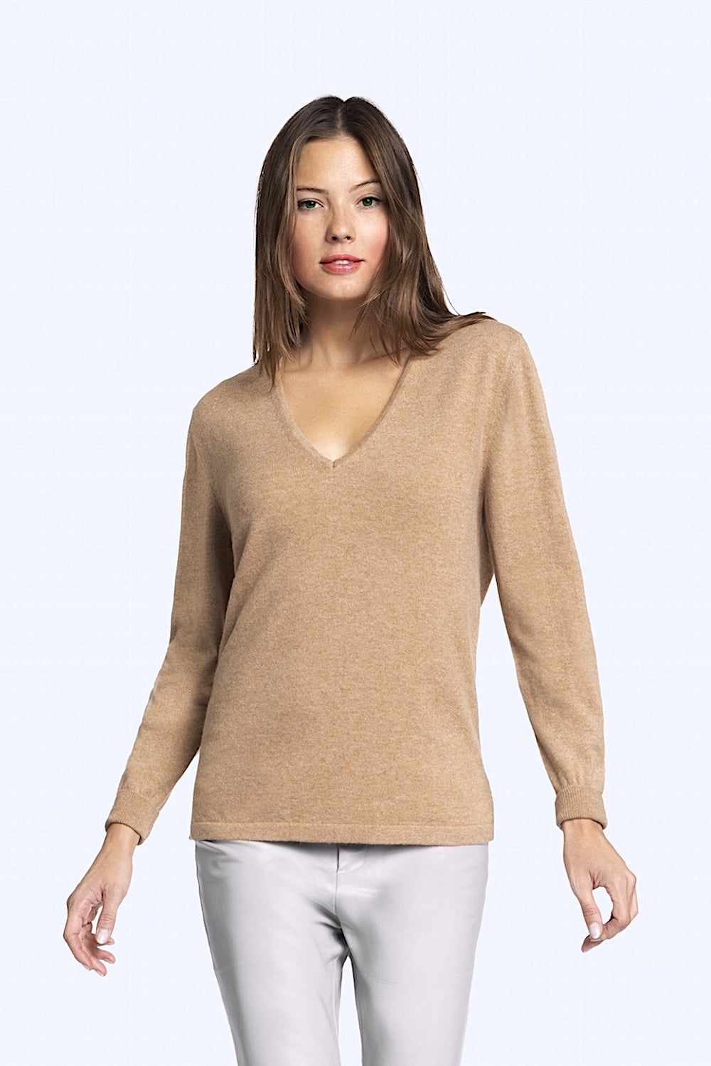 PULL DROIT COL V CACHEMIRE CAMEL