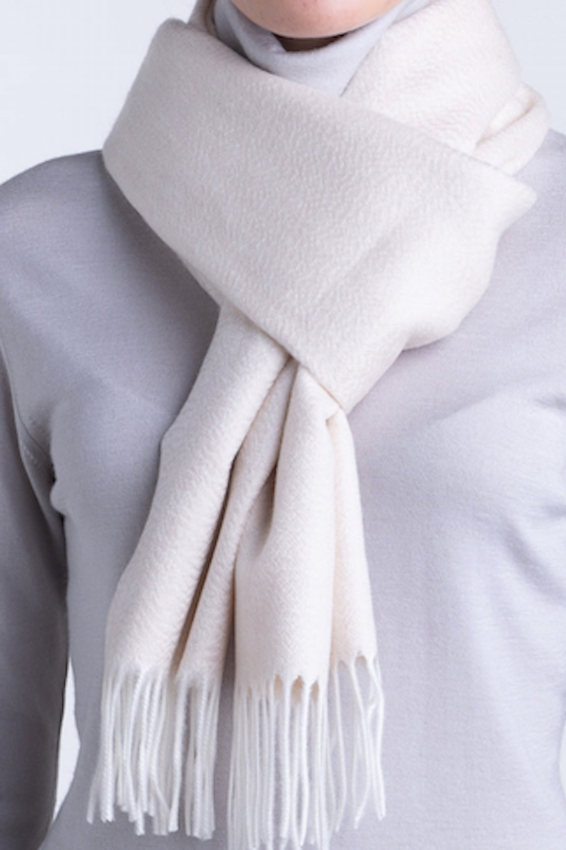 SOLID WOVEN SCARF